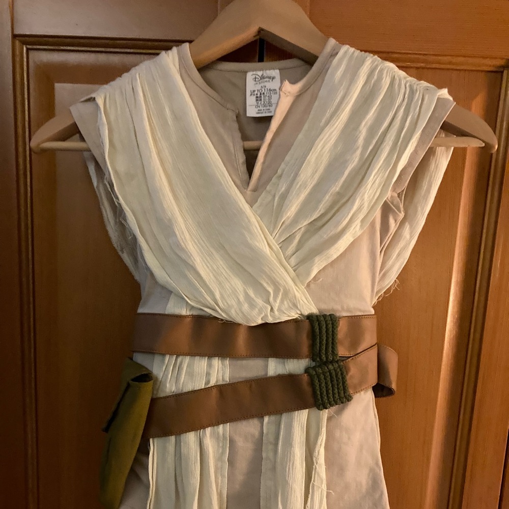 Authentic Disney Store Deluxe Rey Star Wars Costume